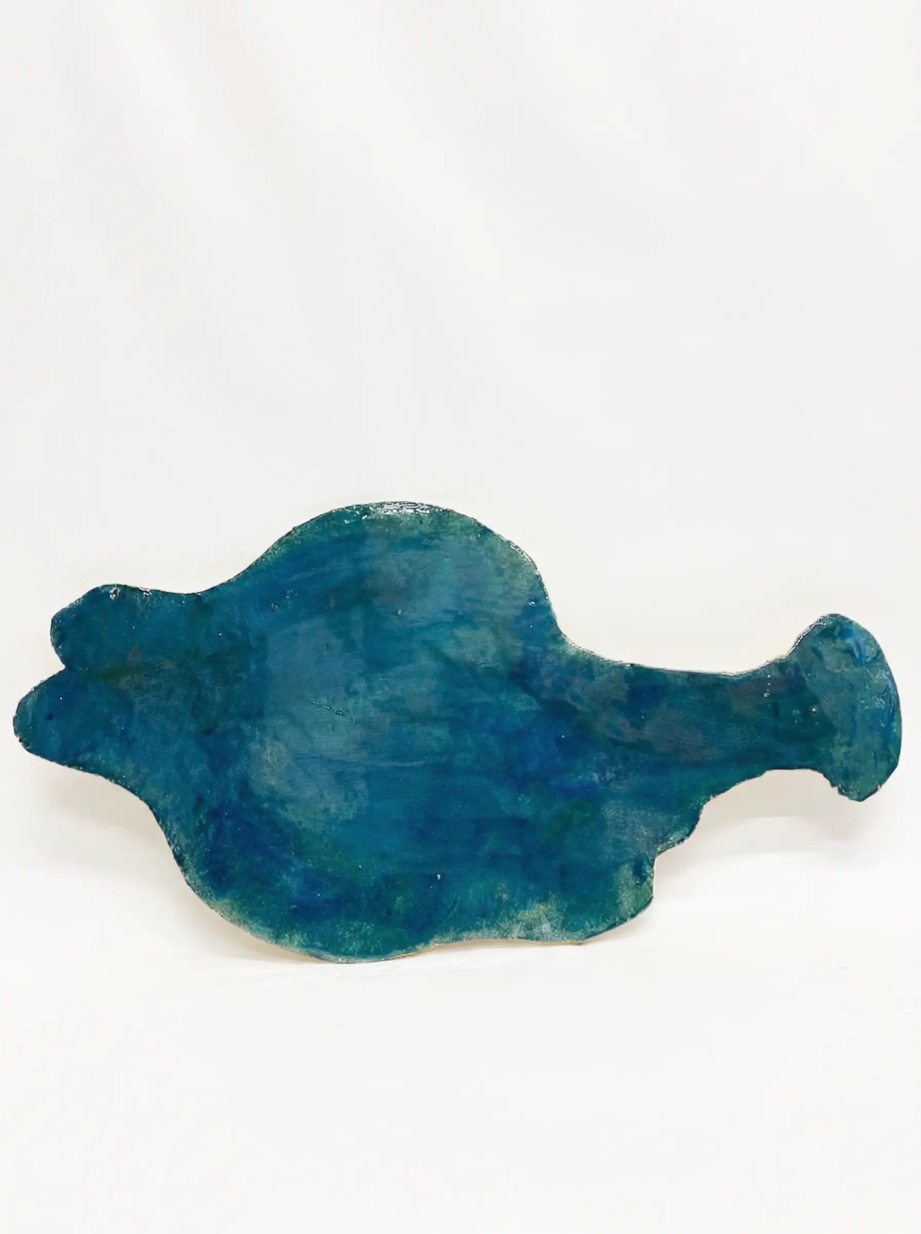 Keramik #09 – Hanna Maxi Schumacher | Handgefertigte Keramik Düsseldorf Keramik #09 von Hanna Maxi Schumacher – Petrol, 74 × 47 × 1,5 cm | Künstlerin Malerin Düsseldorf NRW Germany | Ceramic Art 2025